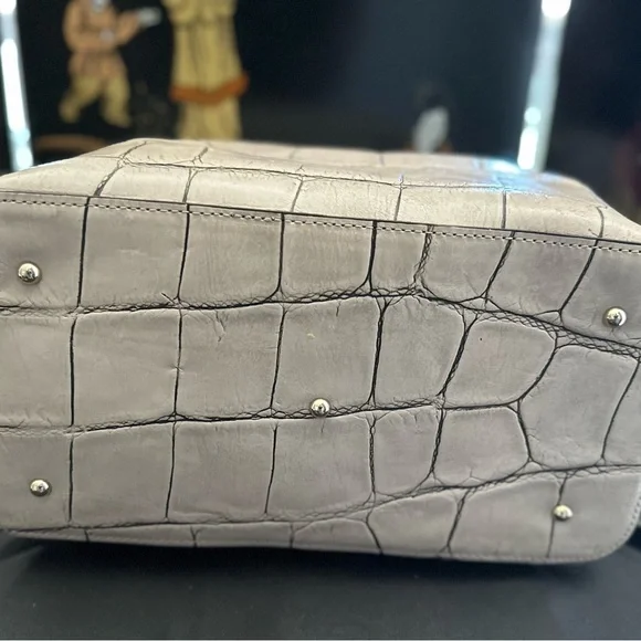 Dooney & Bourke Croco Embossed Large Barlow - Picture 4 of 7